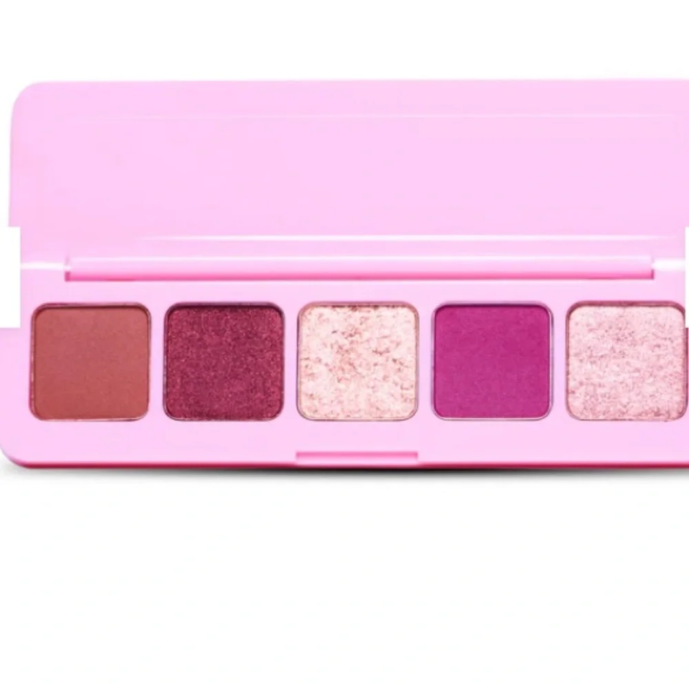 LUNA MAGIC -- The Amor Palette